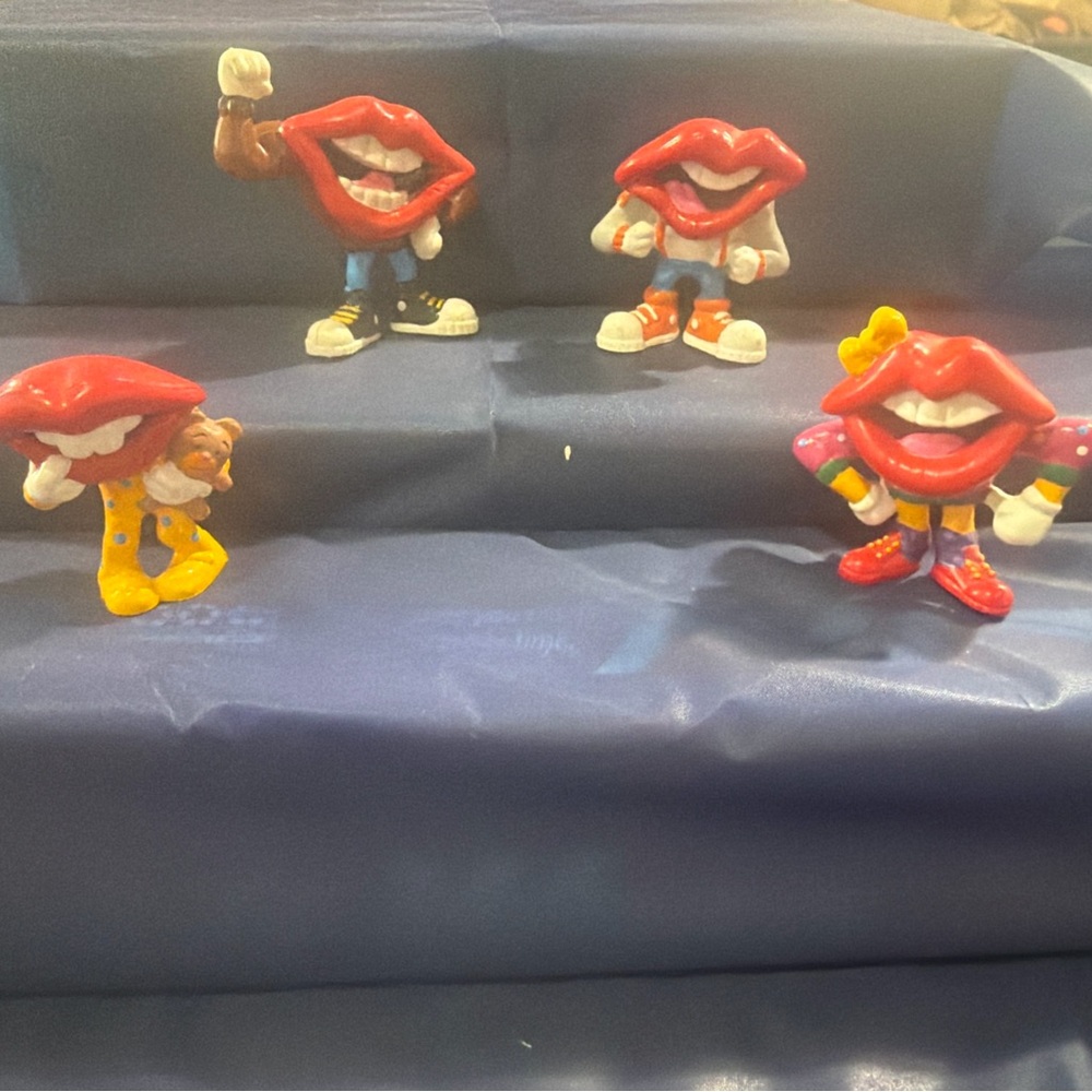 Vintage California Raisins Lips Figures – Lot of 4 – 1980s Hardee’s